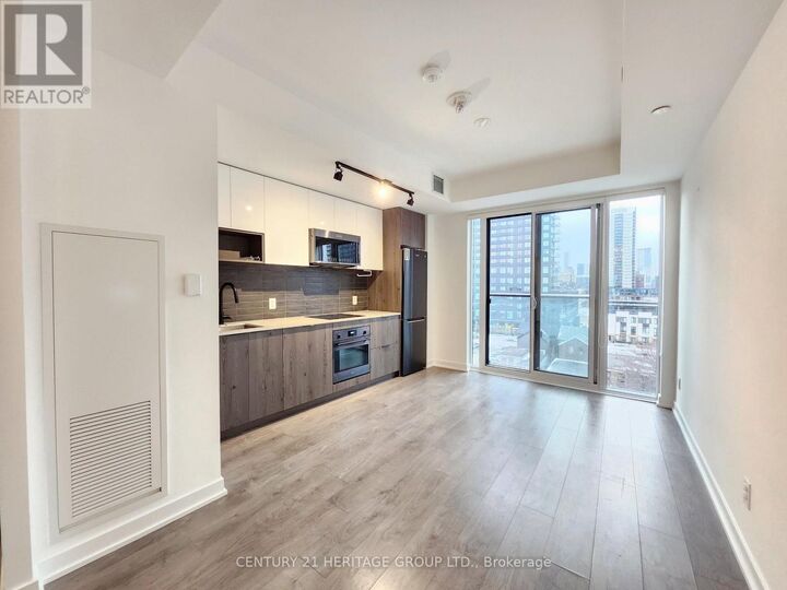 Property Photo:  5 Defries Street 619  ON M5A 0W7 