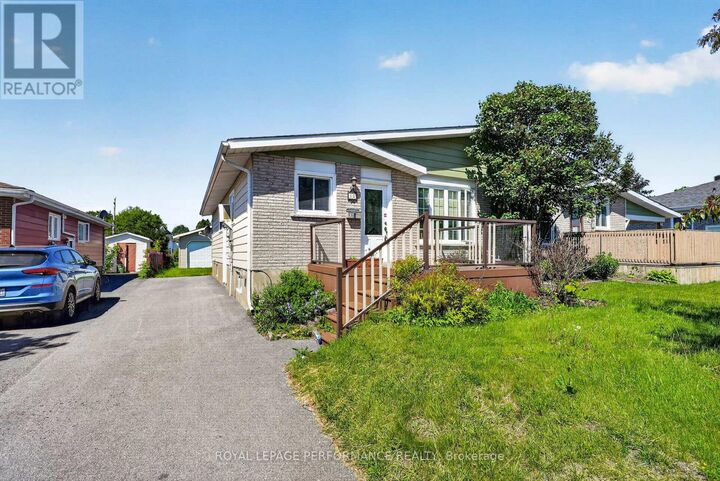 Property Photo:  10 Valecrest Drive  ON K6H 6E1 
