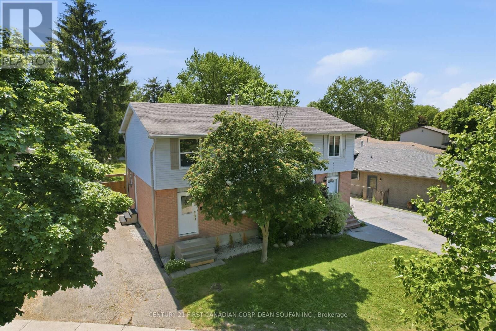 Photo de la propriété:  5 Chiddington Gate  ON N6C 5K9 