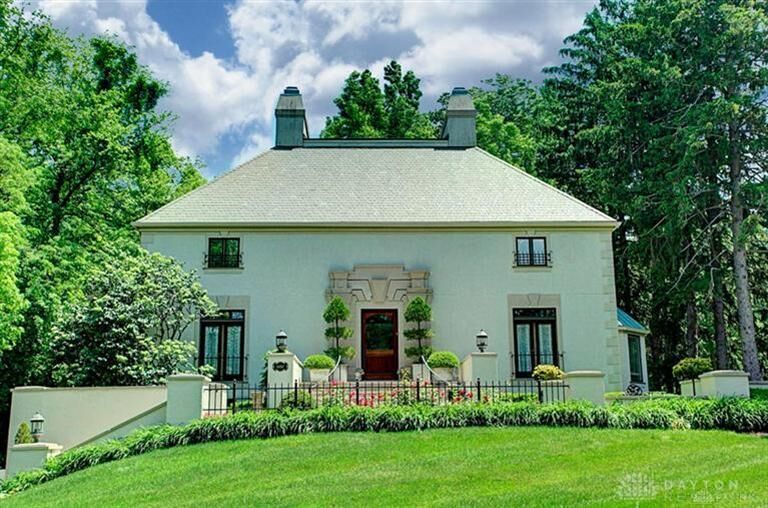 Property Photo:  6460 Kings Grant  OH 45459 