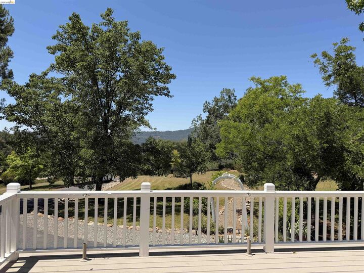 Property Photo:  15925 Parkridge Ave  CA 95370 
