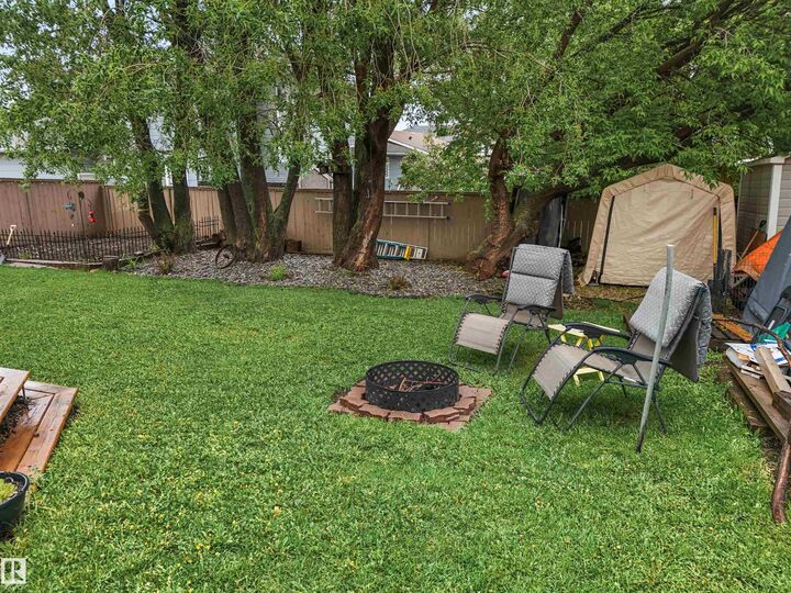 Property Photo:  4125 43A Street  AB T7A 1G4 