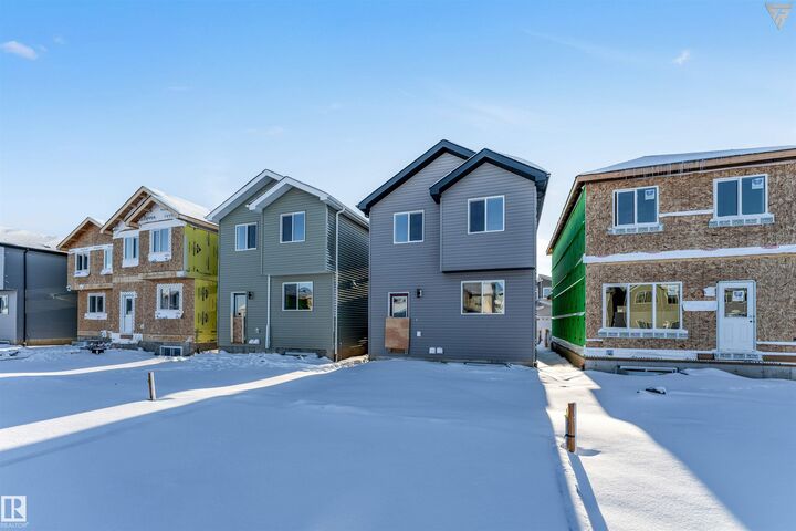 Property Photo:  1224 14 Avenue NW  AB T6T 2W2 