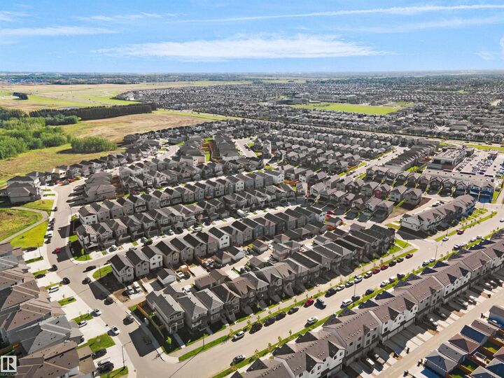 Property Photo: 1224 14 Avenue NW AB T6T 2W2