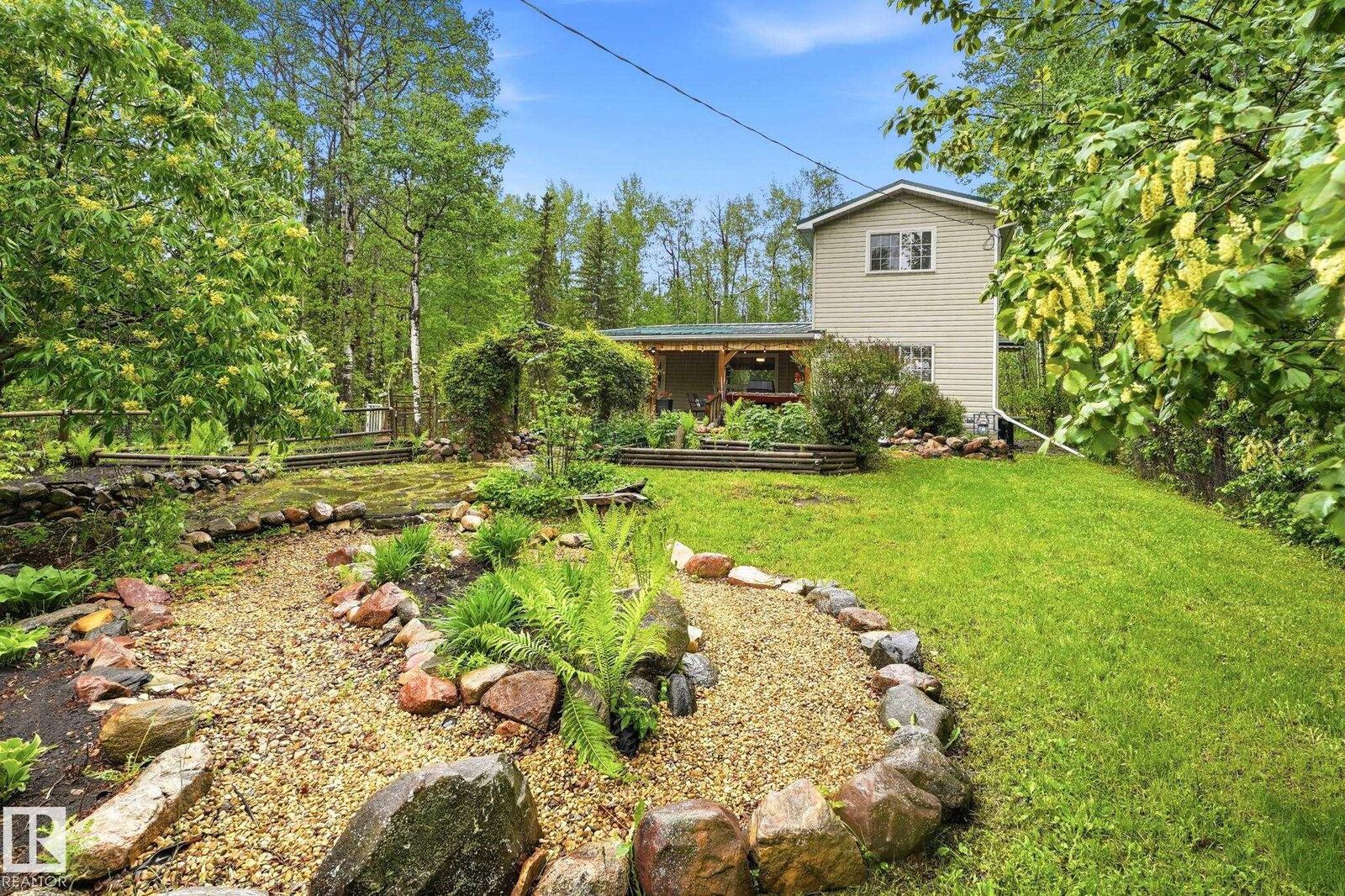 Property Photo: 57230 Range Road 25 322 AB T0E 1A0