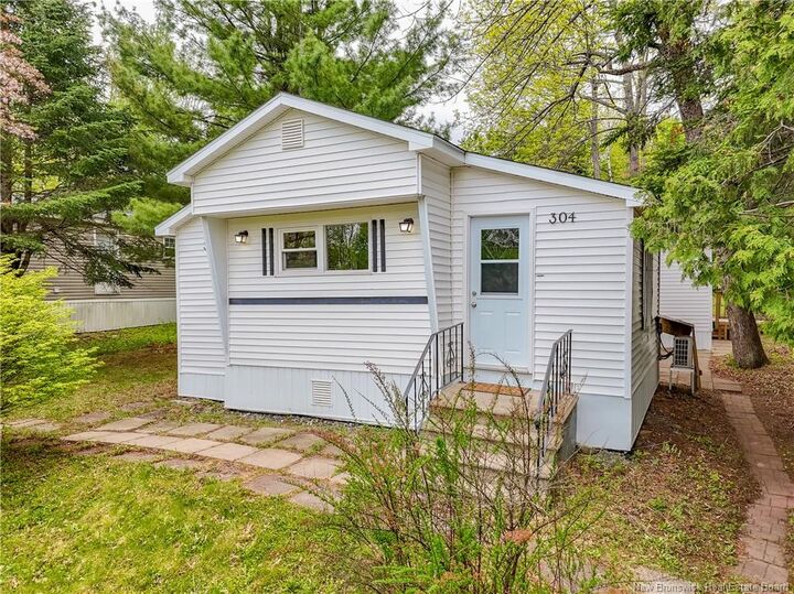 Property Photo:  304 Governor Lane  NB E3B 7K9 