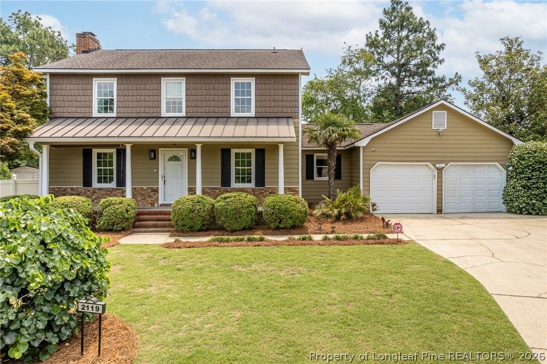 Property Photo:  2119 Hollyridge Place  NC 28304 