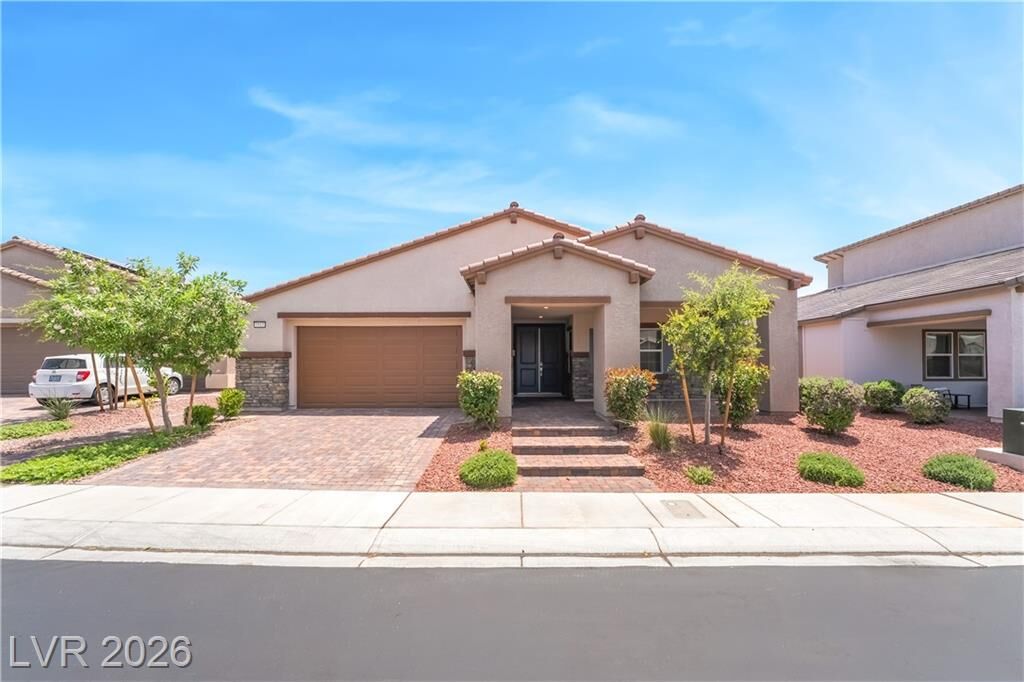 Property Photo: 3513 Lamberto Cliff Way NV 89044