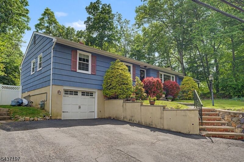 Property Photo:  8 Seneca Ave  NJ 07866 