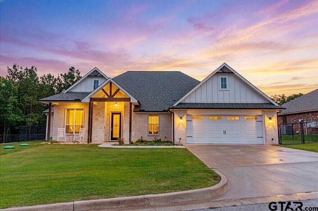 Property Photo:  24058 Sun Ridge Road  TX 75771 
