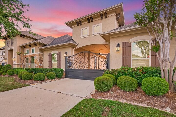 Property Photo: 2611 Kielder Shadow Court TX 77494