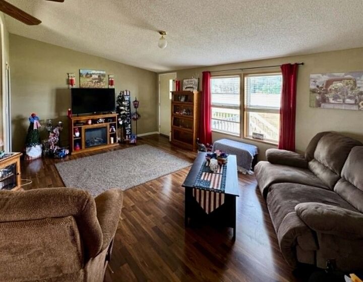 Property Photo: 1966 210th Street IA 50036