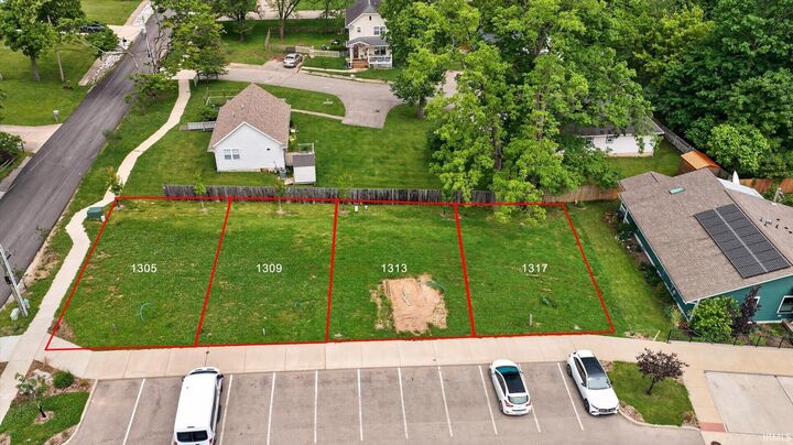 Property Photo:  1305 E Short Street  IN 47401 