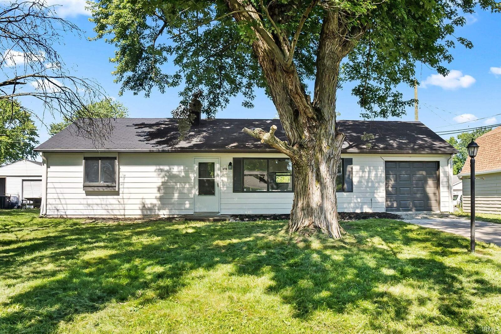 Property Photo: 1194 Braeburn Drive IN 46774-2616