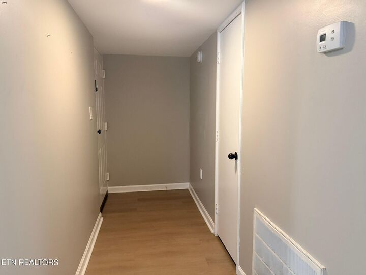 Property Photo:  2749 Sullins St 211  TN 37919 