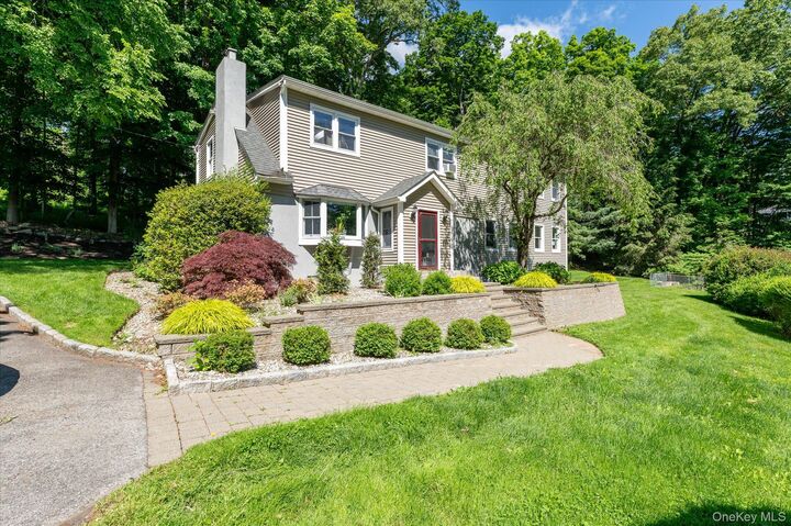Property Photo:  472 Union Valley Road  NY 10541 