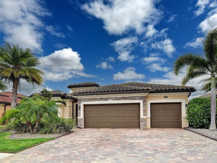 Property Photo:  20745 Granlago Drive  FL 34293 