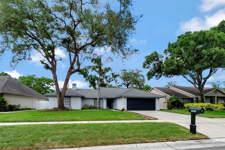 Property Photo: 15026 Redcliff Drive FL 33625
