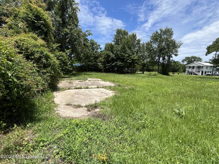 Property Photo:  3062 Norton Street  MS 39540 