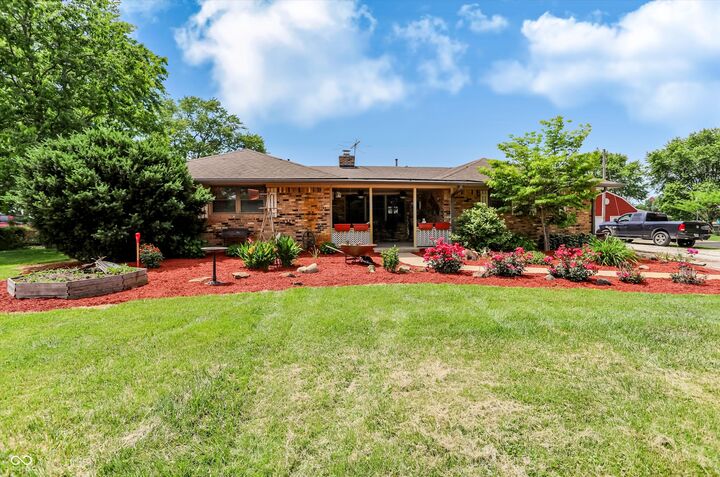 Property Photo:  8044 S County Road 0  IN 46118 