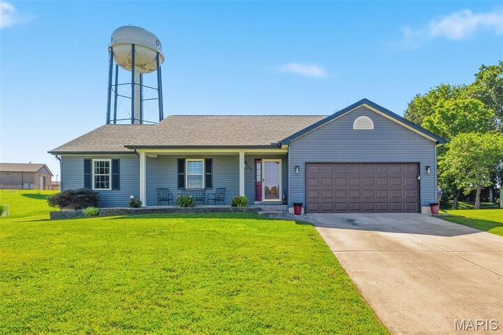 Property Photo:  35 Winding Oaks Circle Drive  MO 63366 
