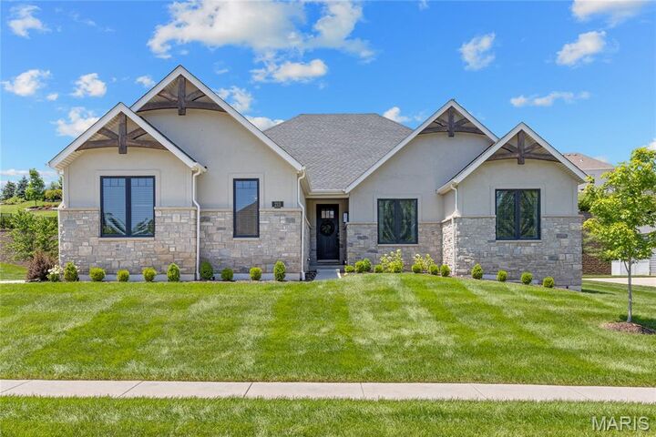 Property Photo: 213 Westleigh Court MO 63385