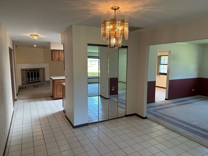 Property Photo:  214 S Walnut Lane  IL 60193 