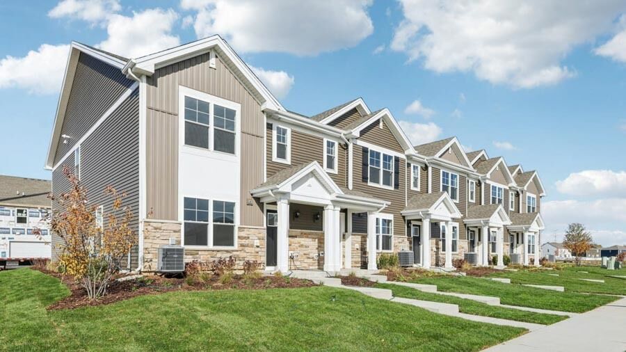 Property Photo:  2322 Noble Lane  IL 60560 