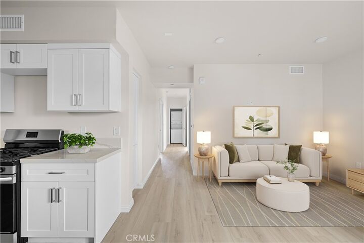 Property Photo: 1818 S Norton Avenue 206 CA 90018