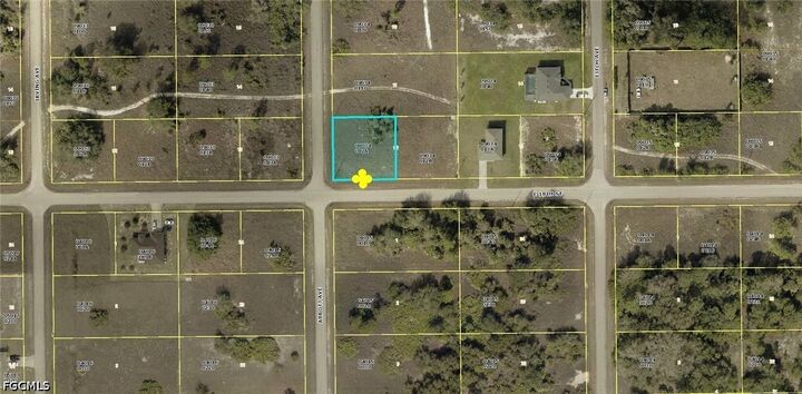 Property Photo: 1800 Abbott Ave FL 33972