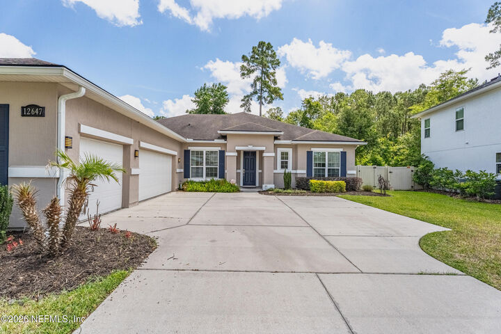 Property Photo:  12647 Julington Oaks Drive  FL 32223 
