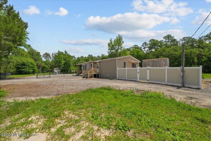 Property Photo:  1661 Bayberry Street  FL 32110 