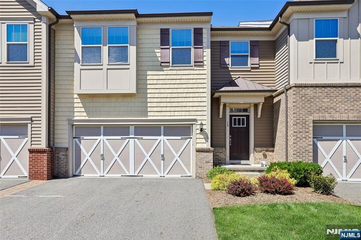 Property Photo:  10 Winfield Drive 602  NJ 07677 