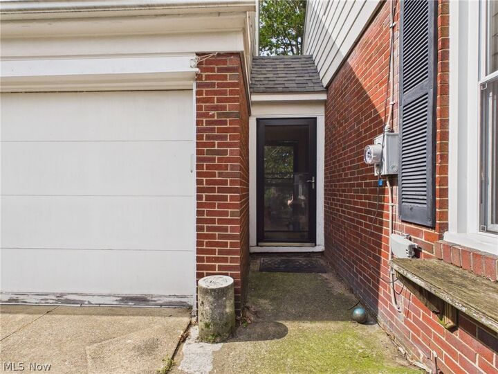 Property Photo:  683 E Ford Avenue  OH 44203 