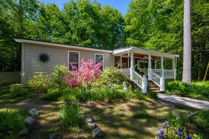 Property Photo:  22 Susan Street  NH 03819 