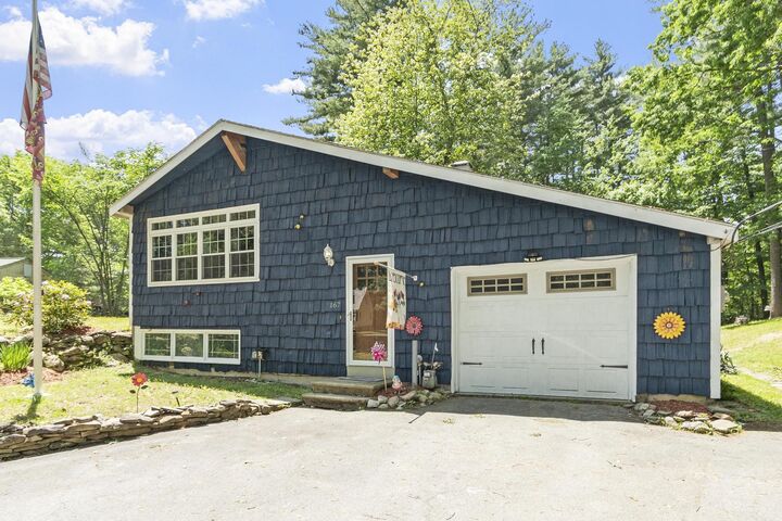 Property Photo:  167 Turkey Hill Road  NH 03054 