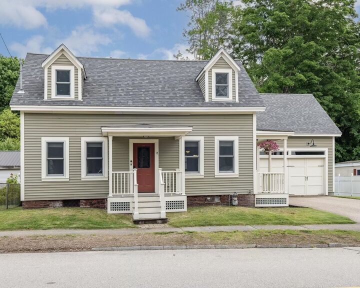 Property Photo:  17 Rogers Street  NH 03820 