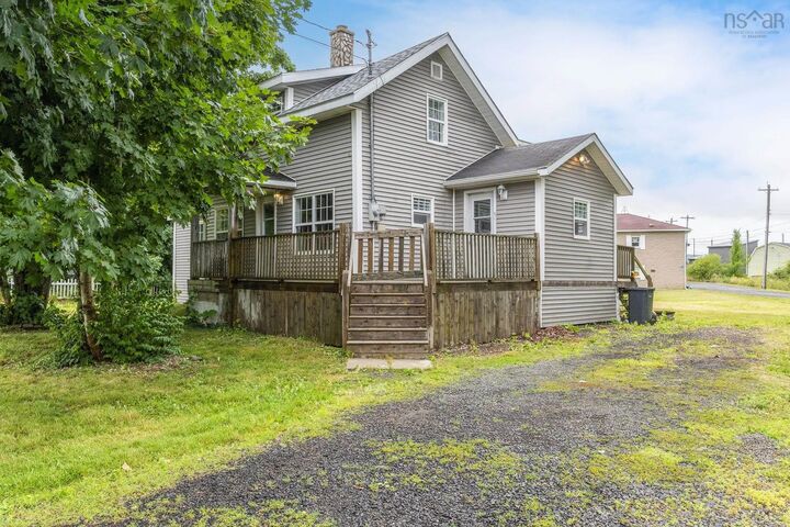 623 Main Street — photo 1