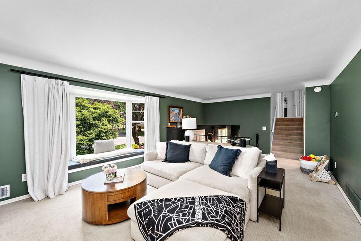 Property Photo:  768 Lower Colonial Drive  MN 55118 