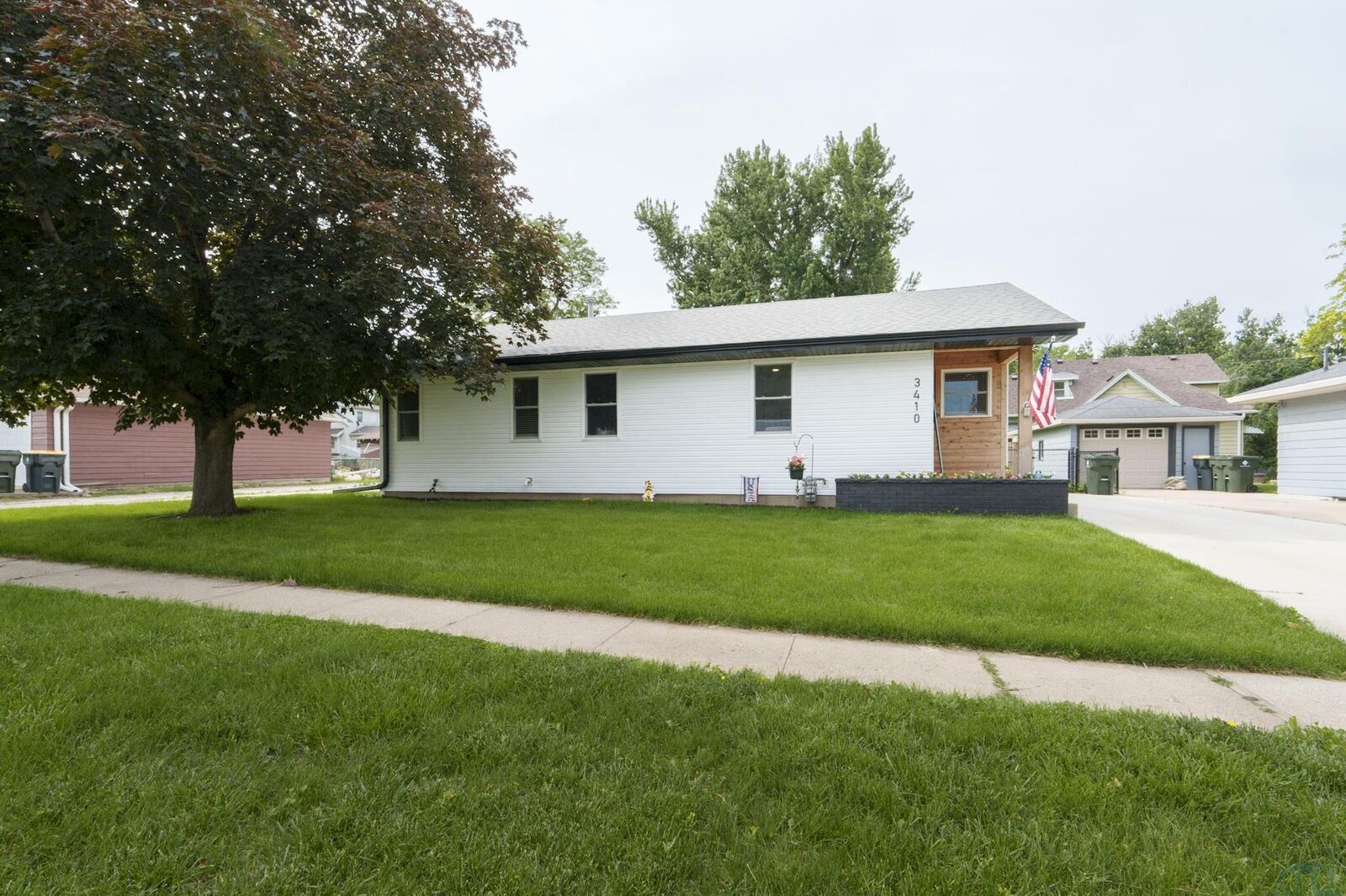 Property Photo: 3410 Stone Ave IA 51106