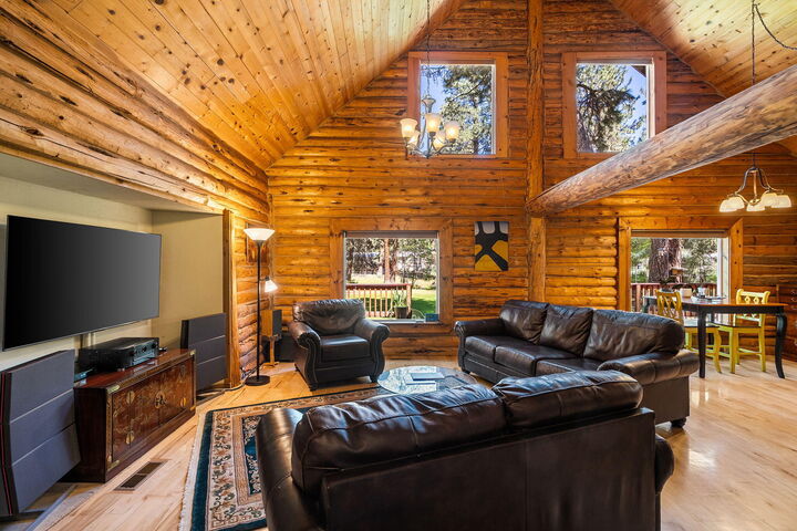 Property Photo:  19078 Choctaw Road  OR 97702 