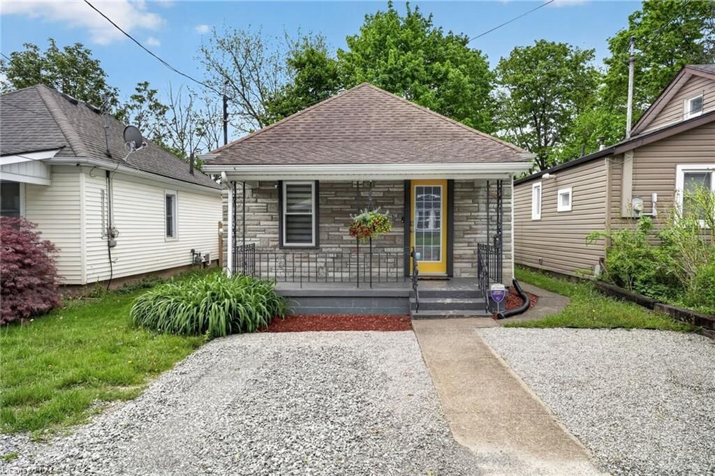Property Photo:  55 Merritt Street  ON L3C 4T2 