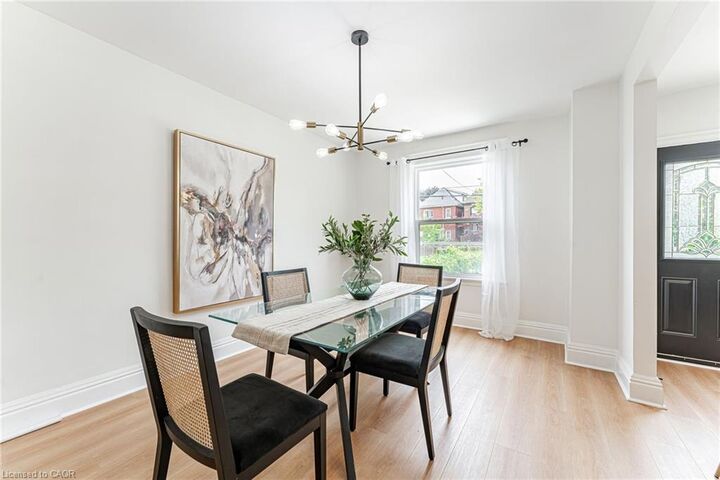 Property Photo:  15 Barnesdale Avenue N 1  ON L8L 6R4 