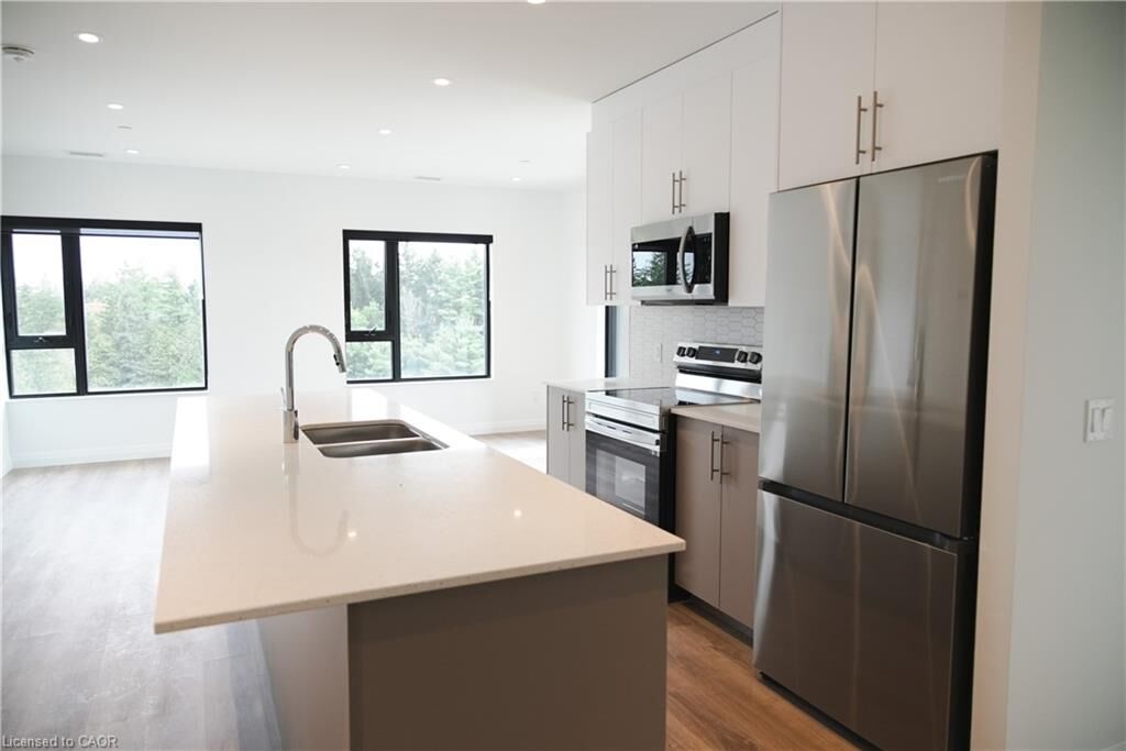 Property Photo:  525 New Dundee Road 701  ON N2P 0K8 