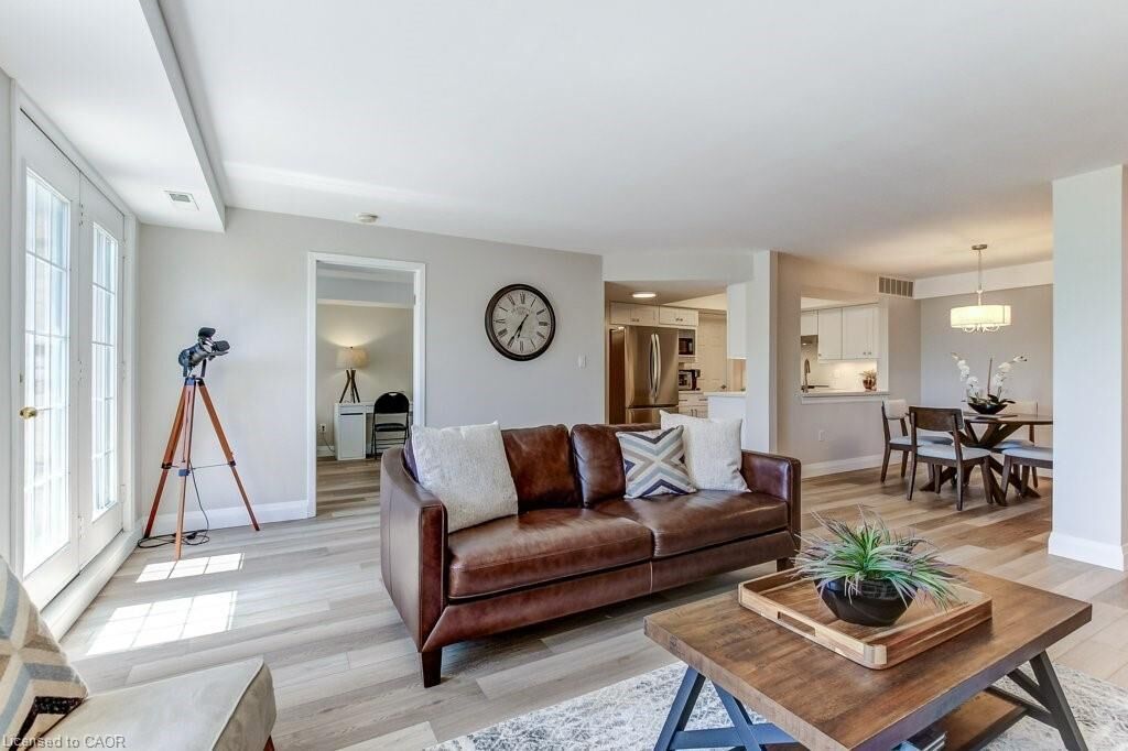Property Photo:  216 Plains Road W B405  ON L7T 4M3 