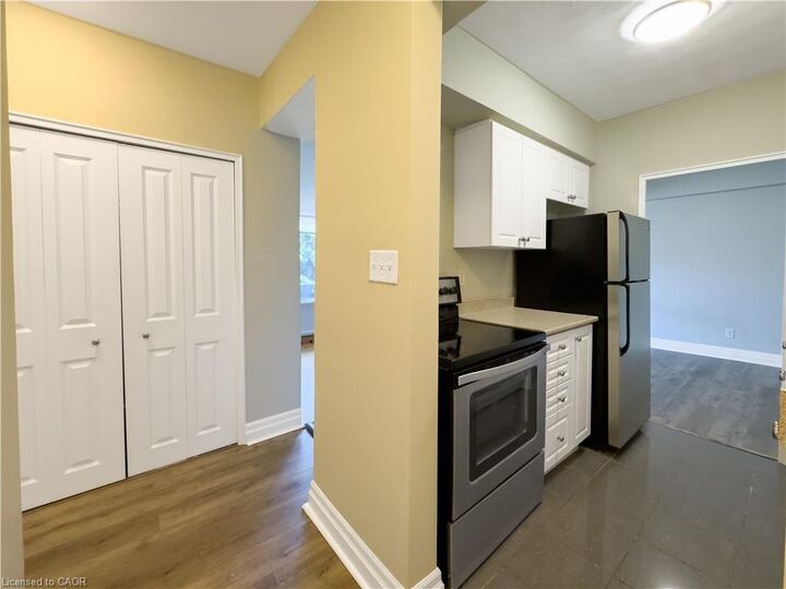 Property Photo:  133 Herkimer Street 203  ON L8P 2H3 