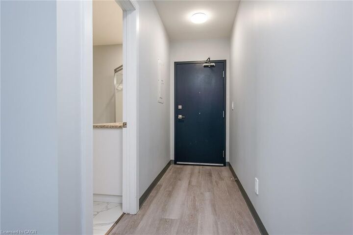 Property Photo:  10 Queen Street 202  ON N5R 3H8 