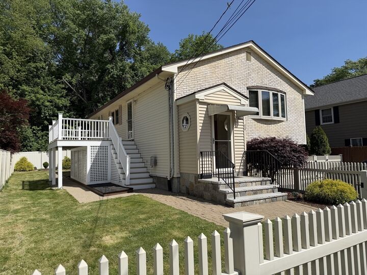 Property Photo:  43 Deerfield Ave  MA 02090 