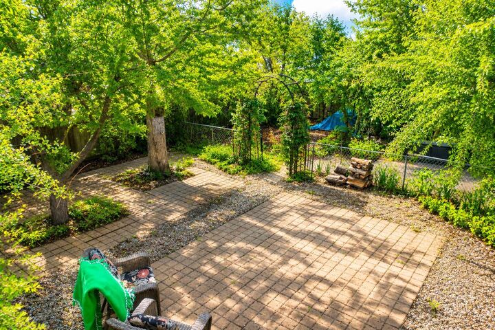 Property Photo:  1652 Boutellier Close  AB T0M 1R0 