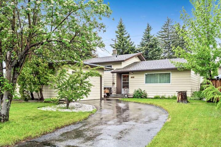 7315 5 Street SW — photo 1